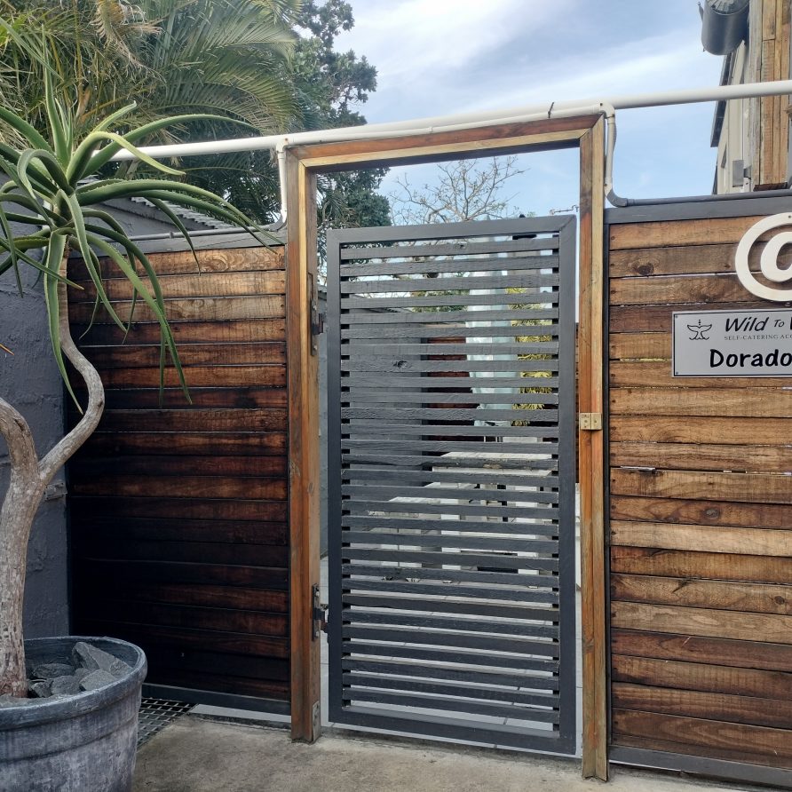 Dorado Digs Entrance in Coffee Bay