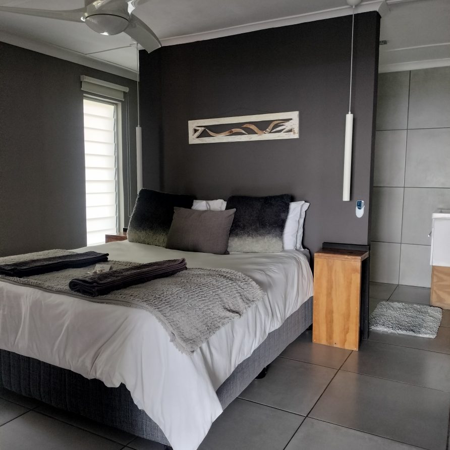 Oyster oasis in Coffee bay main Bedroom